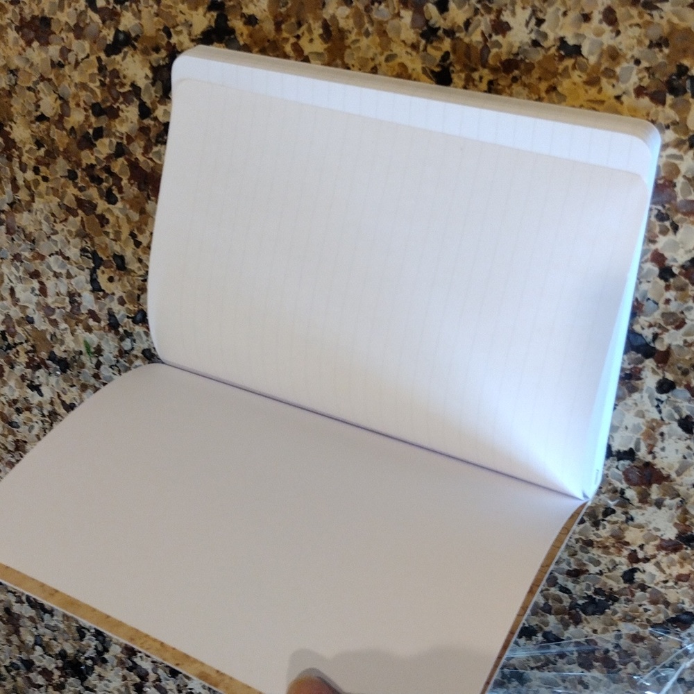Harry Potter HOGWARTS lined journal - Picture 3 of 7